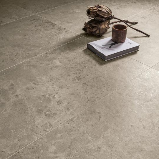 szurke kohatasu 20mm burkolat 2cm fagyallo terasz kulter csuszasmentes kavicsagyba beton hatasu design fure rakhato burkolasmentes 2.jpg